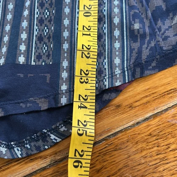 Lucky Brand mixed print boho top. Embroidery on sleeves and shoulders. Small. - Picture 9 of 11